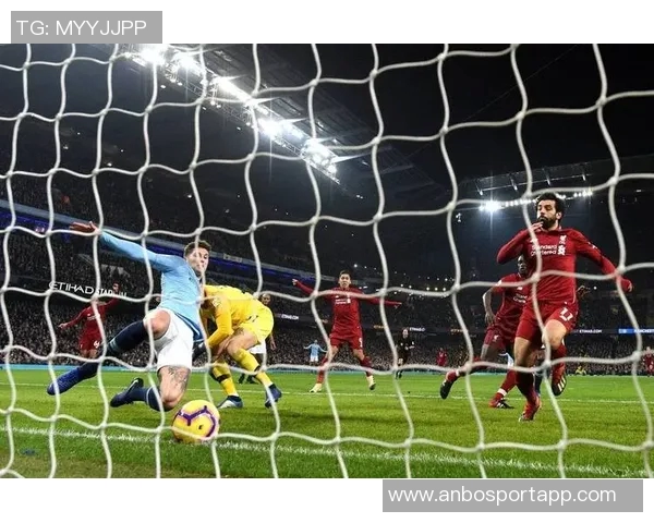 格鲁吉亚进攻如潮略伦特神勇表现3秒内完成关键拦截与门线解围